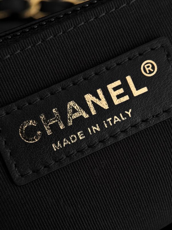 CHANEL - Image 4
