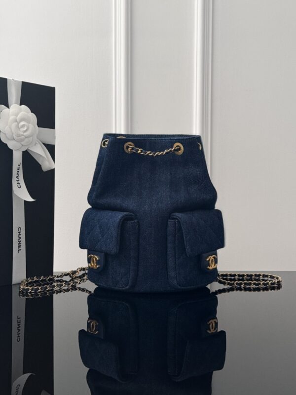 CHANEL - Image 10