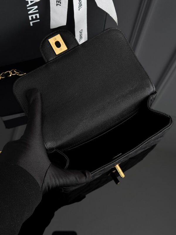 CHANEL - Image 9