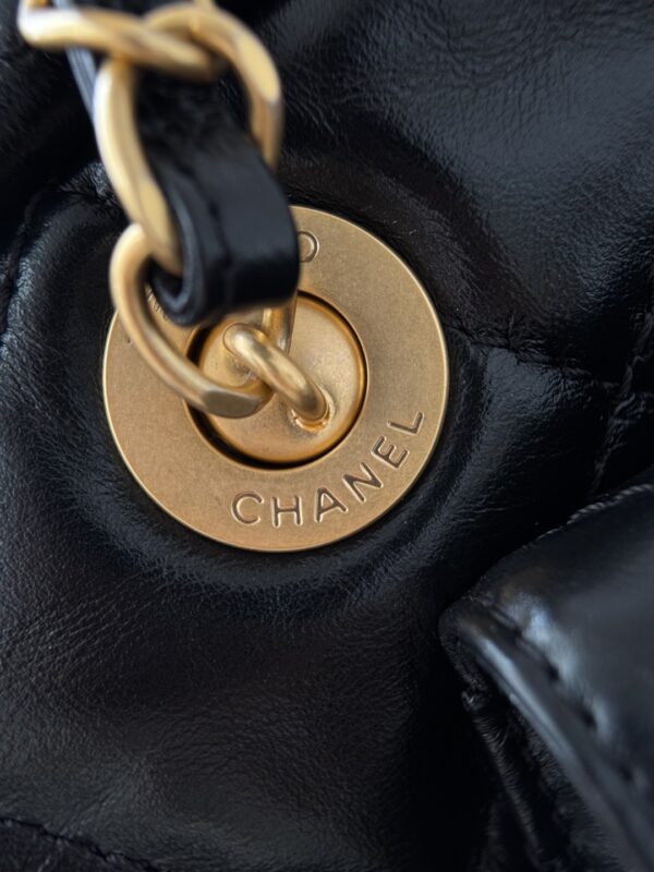 CHANEL - Image 4