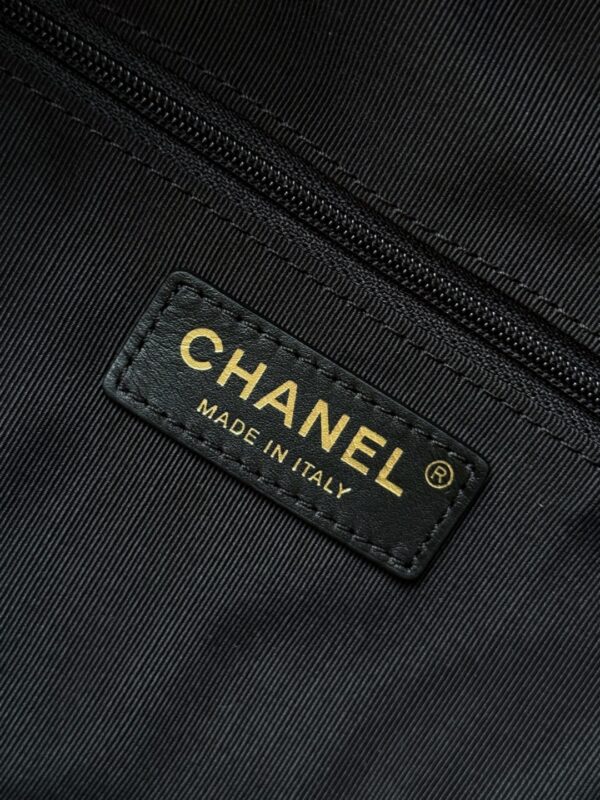 CHANEL - Image 6