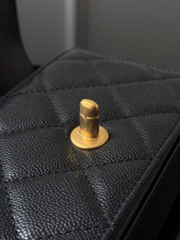 CHANEL - Image 3