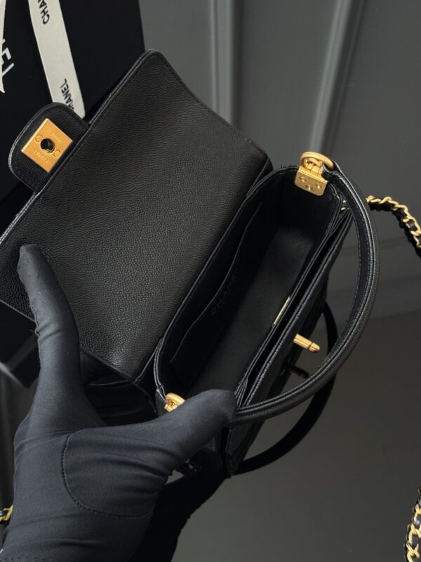 CHANEL - Image 9