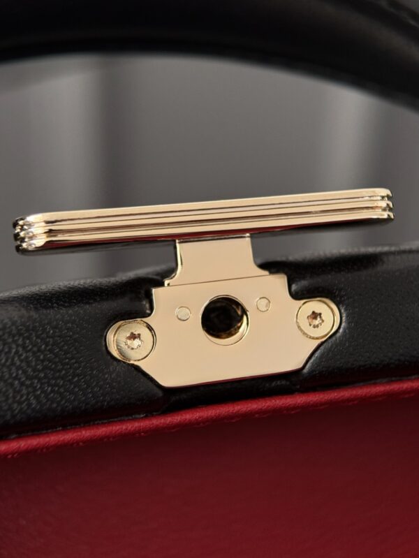 CHANEL - Image 6