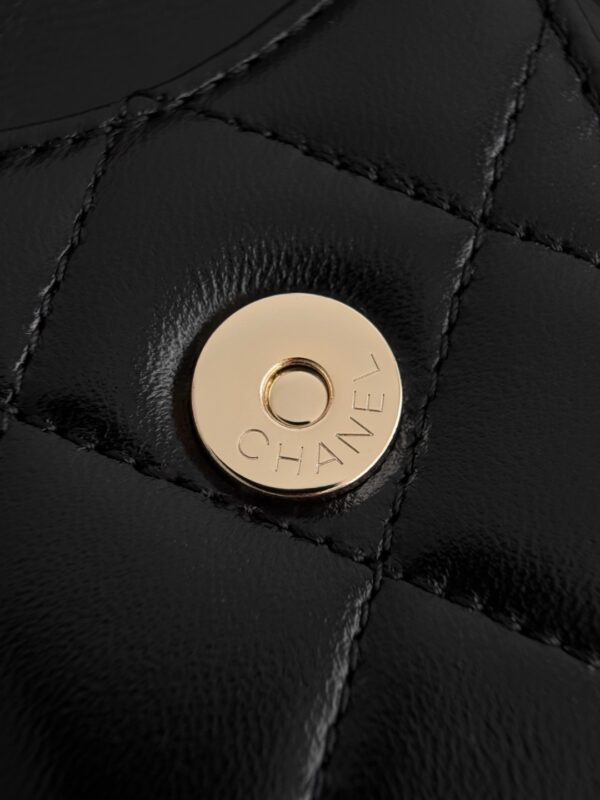 CHANEL - Image 4
