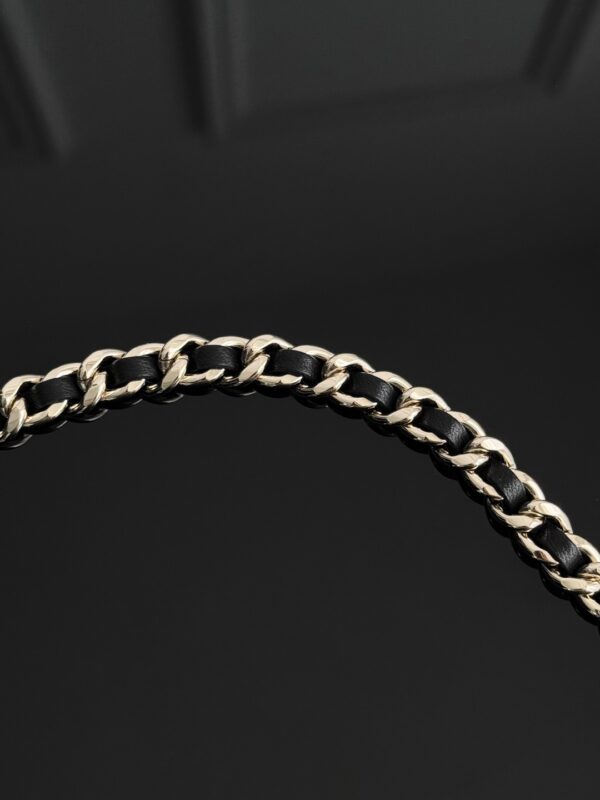 CHANEL - Image 8