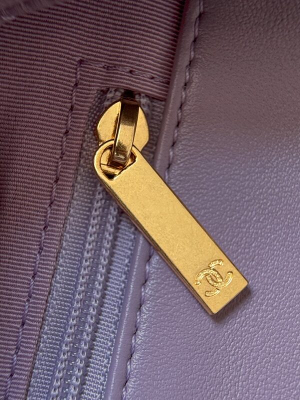 CHANEL - Image 8