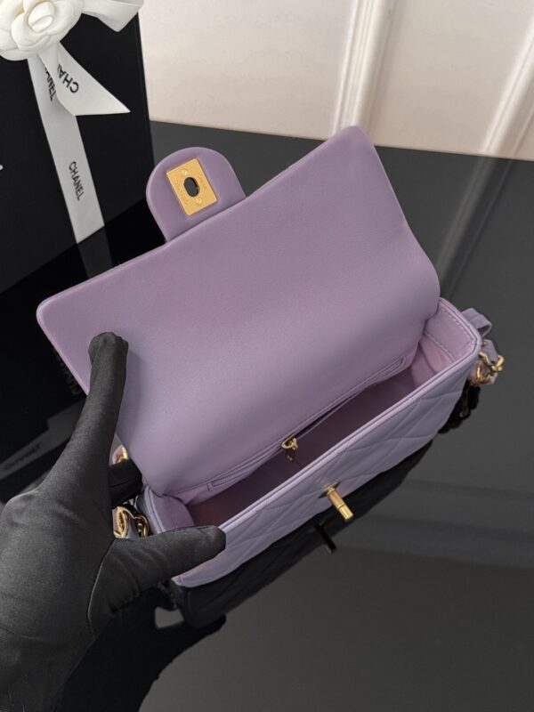 CHANEL - Image 9