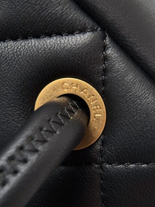 CHANEL - Image 4