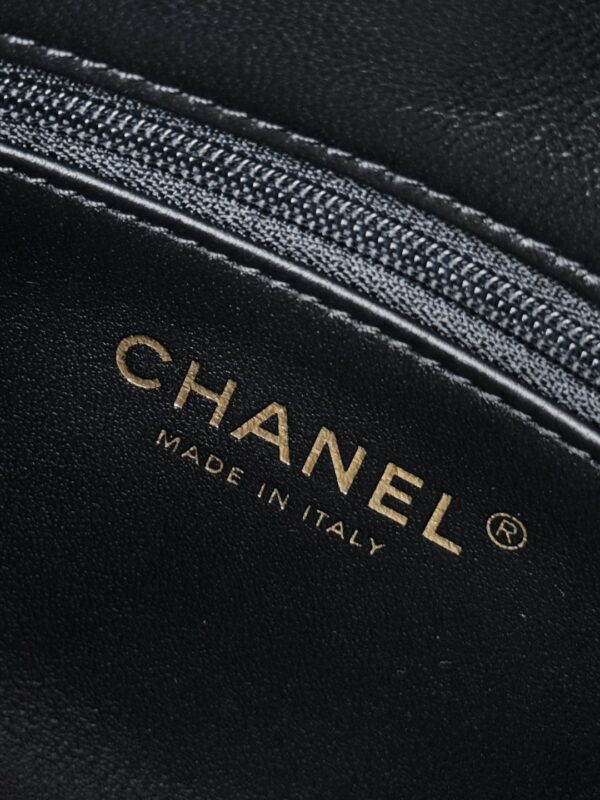 CHANEL - Image 8