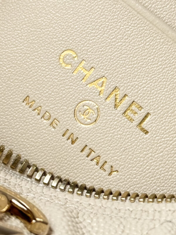 CHANEL - Image 7