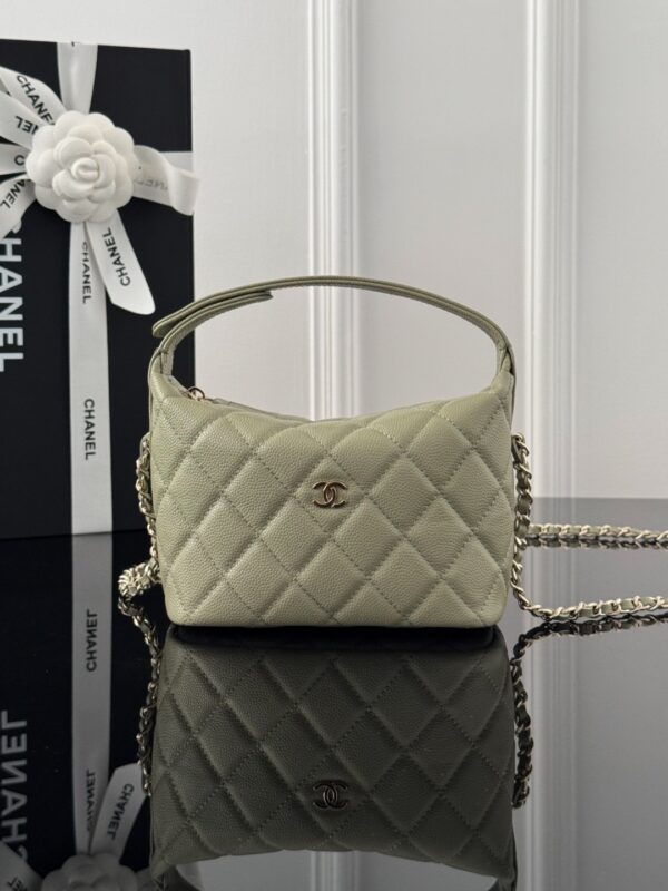 CHANEL - Image 2