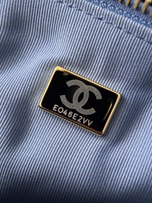 CHANEL - Image 6