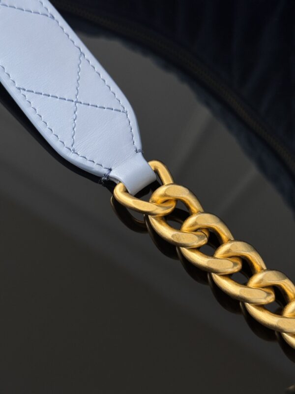 CHANEL - Image 8