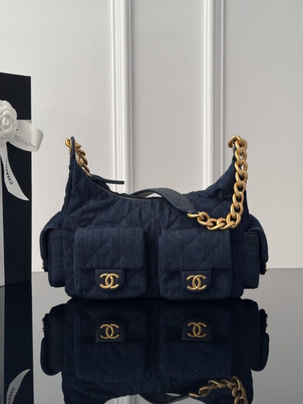 CHANEL - Image 11
