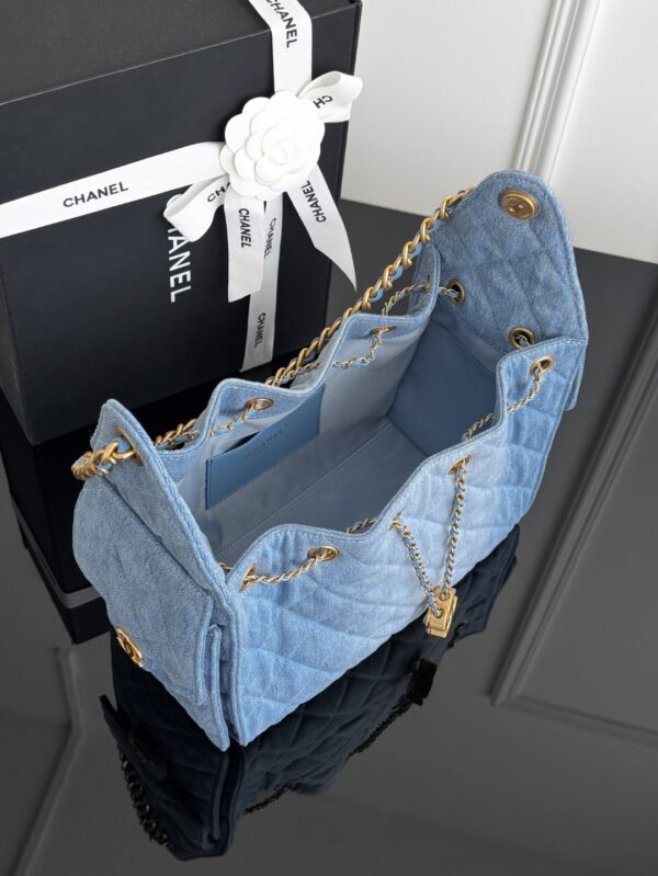 CHANEL - Image 9