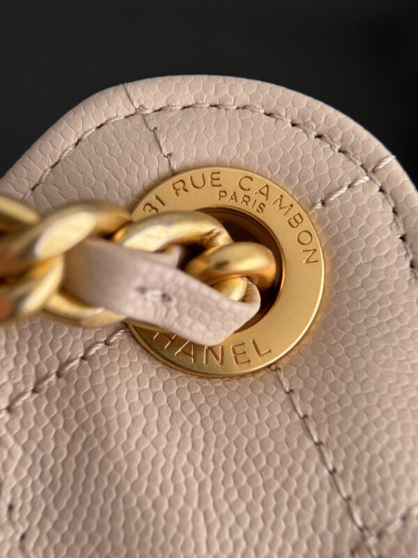 CHANEL - Image 5