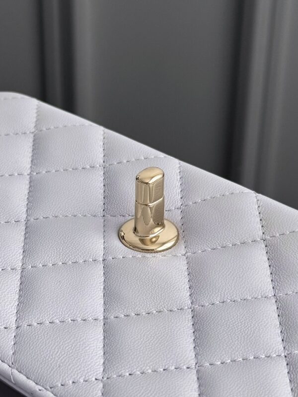 CHANEL - Image 7