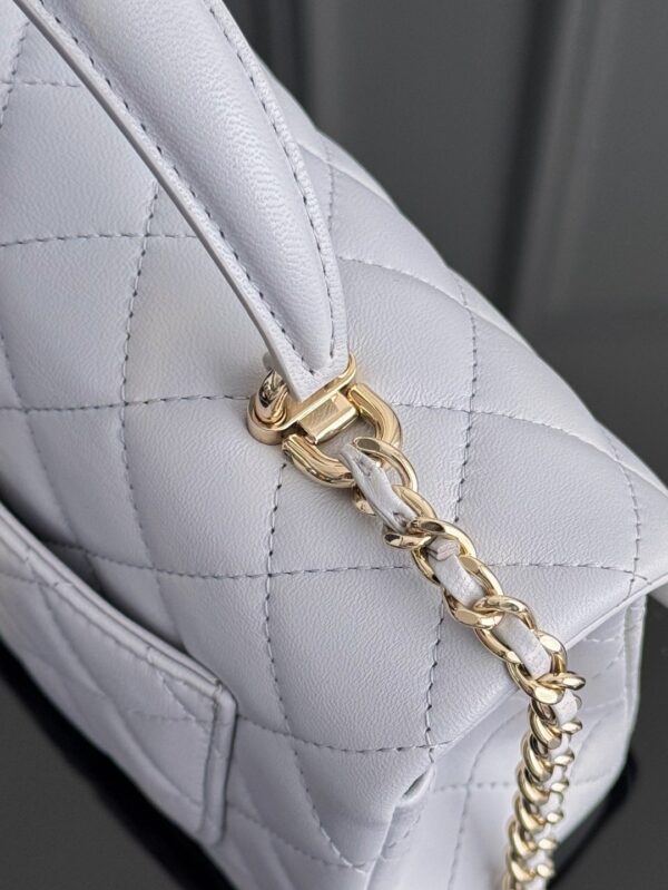 CHANEL - Image 8