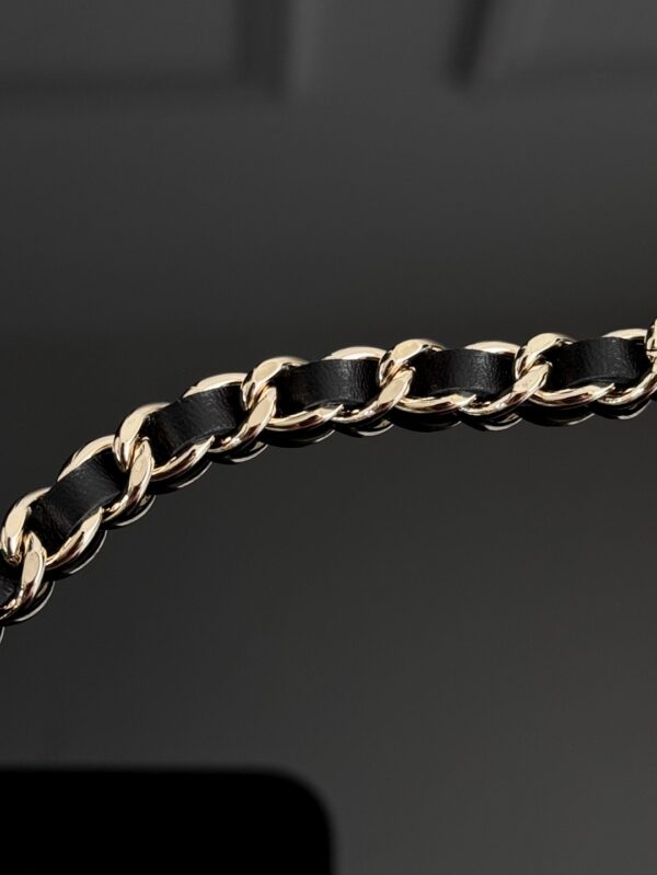 CHANEL - Image 8