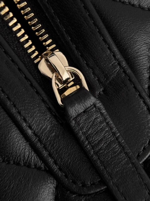 CHANEL - Image 4