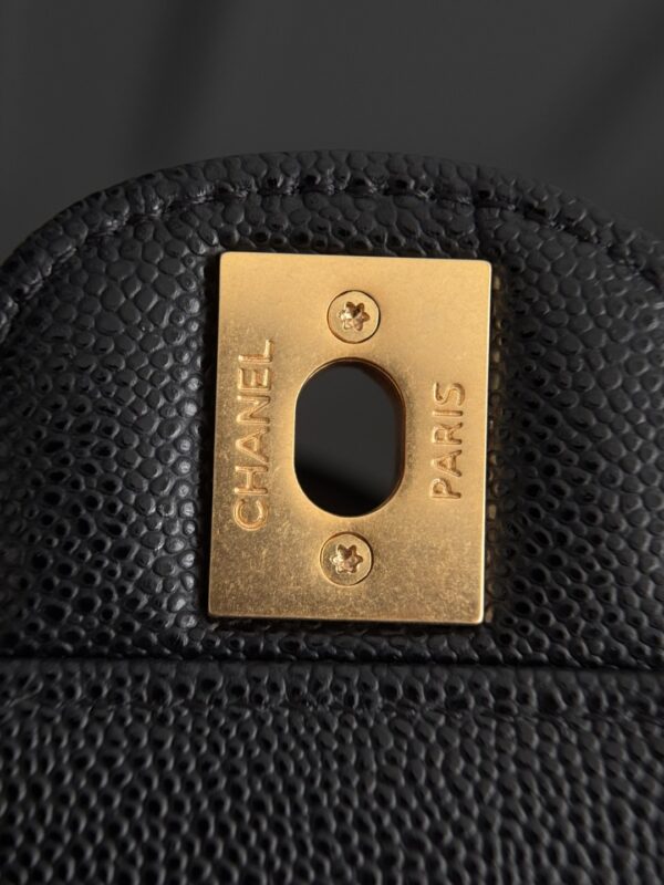 CHANEL - Image 3