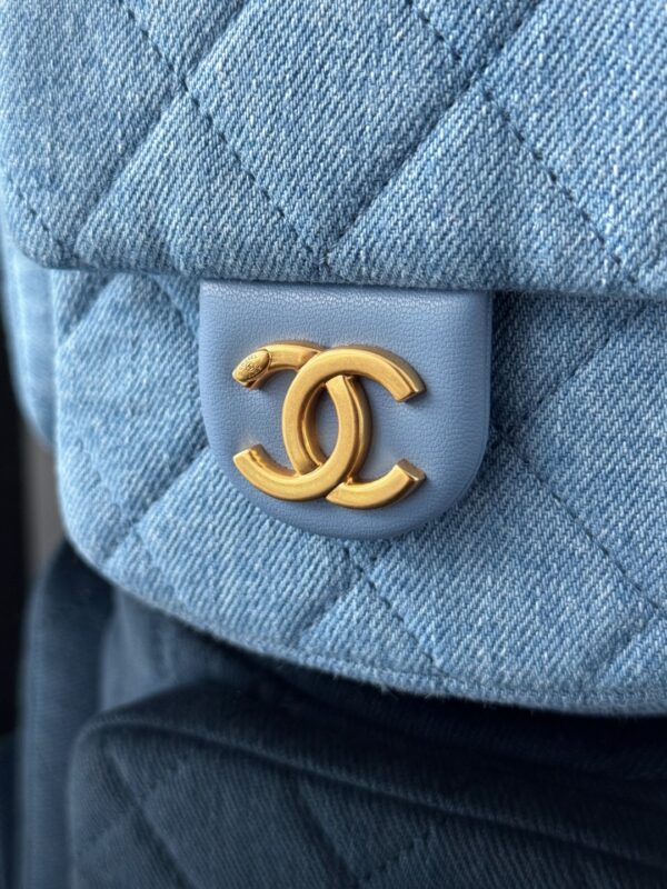 CHANEL - Image 2
