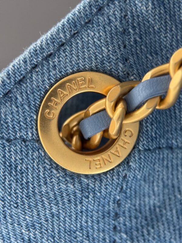 CHANEL - Image 3
