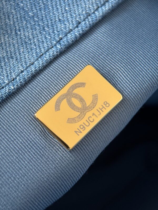 CHANEL - Image 7