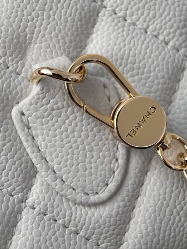 CHANEL - Image 5
