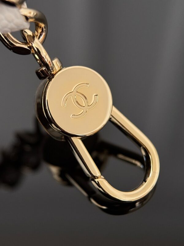 CHANEL - Image 7