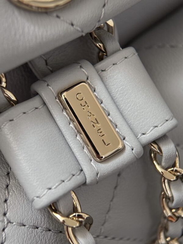 CHANEL - Image 3