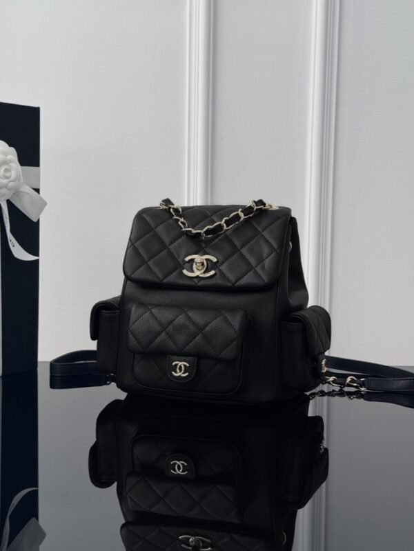 CHANEL - Image 10