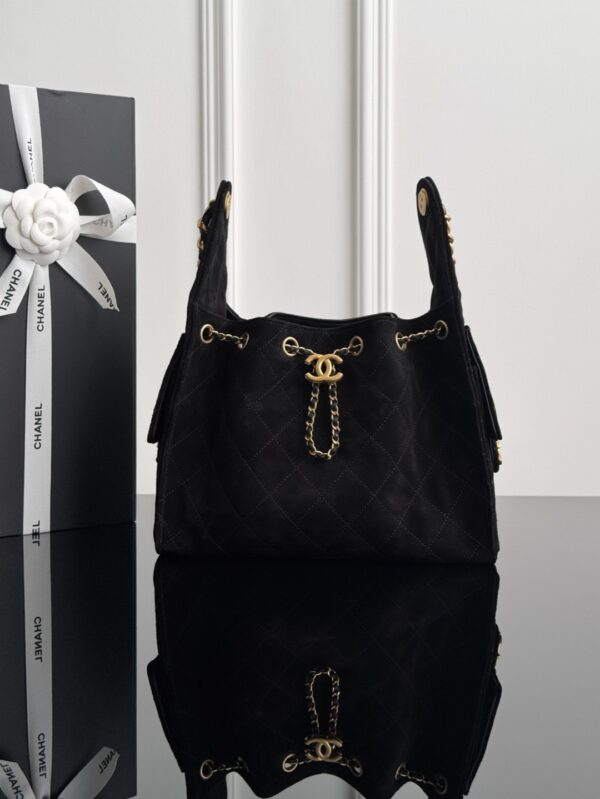 CHANEL - Image 10