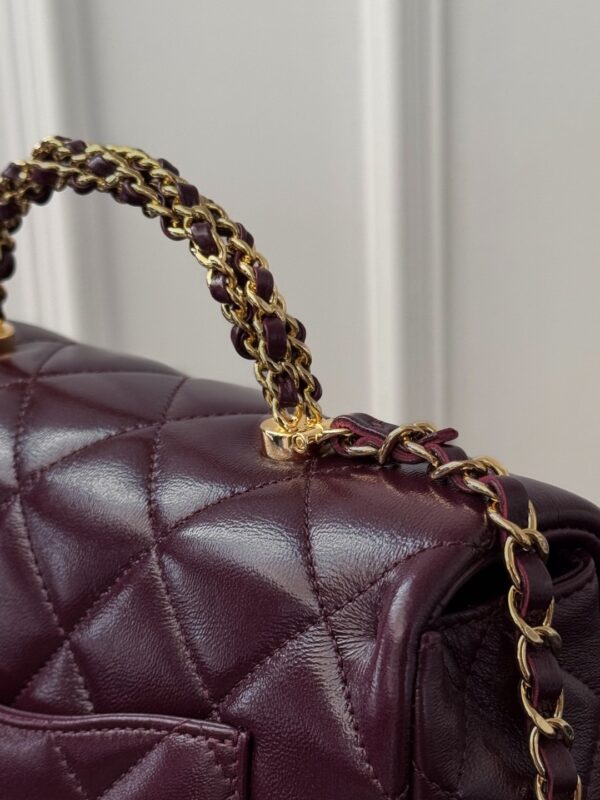 CHANEL - Image 2