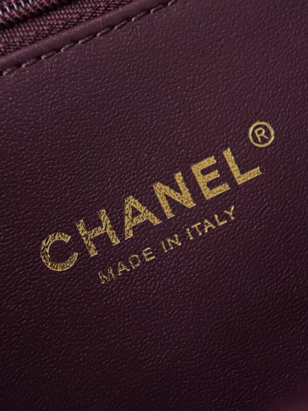 CHANEL - Image 8
