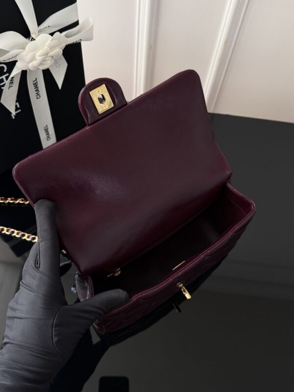 CHANEL - Image 9