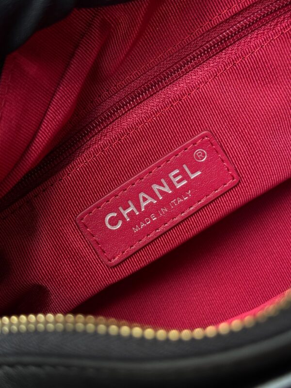 CHANEL - Image 8