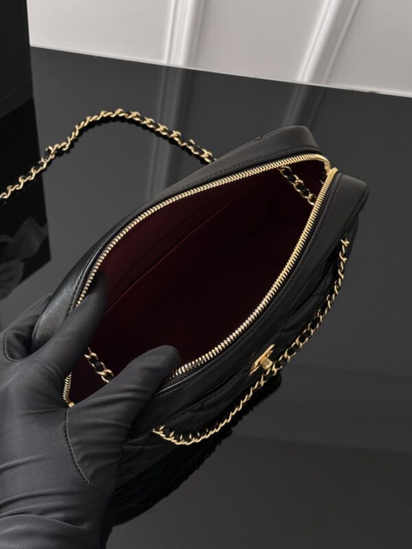 CHANEL - Image 9