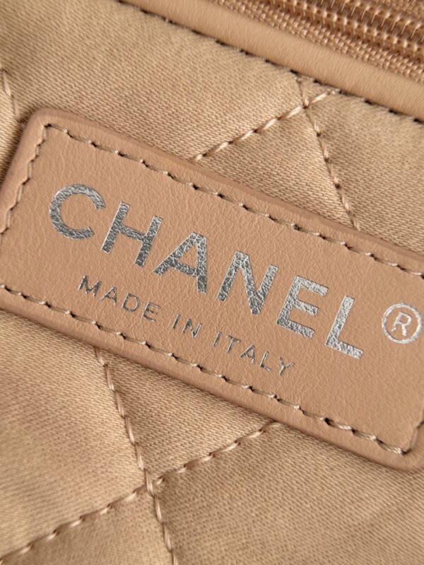 CHANEL - Image 8