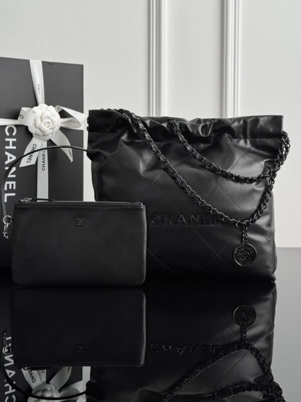 CHANEL - Image 10