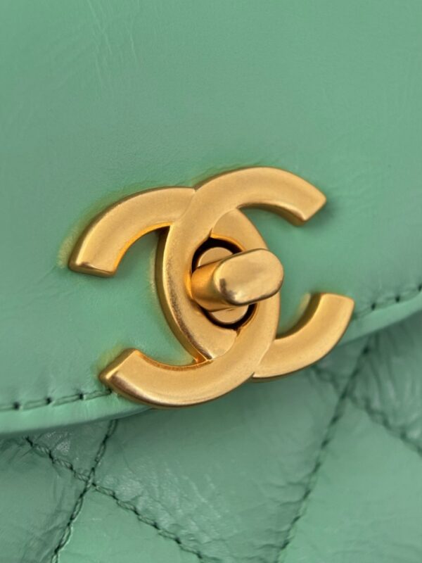 CHANEL - Image 2