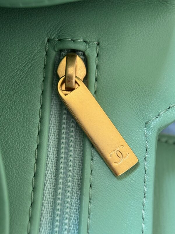 CHANEL - Image 4