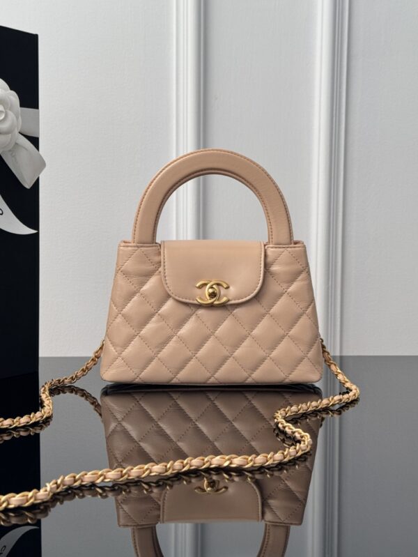 CHANEL - Image 10