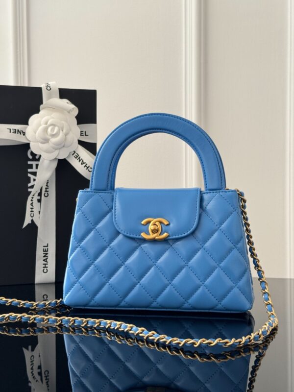 CHANEL - Image 19