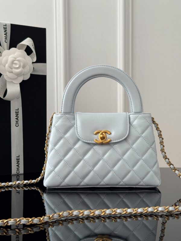 CHANEL - Image 20